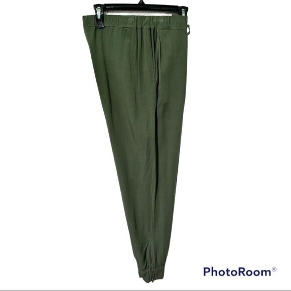 Splendid dusty olive pockets elastic legs Rayon Voile Jogger Pant - Picture 5 of 8